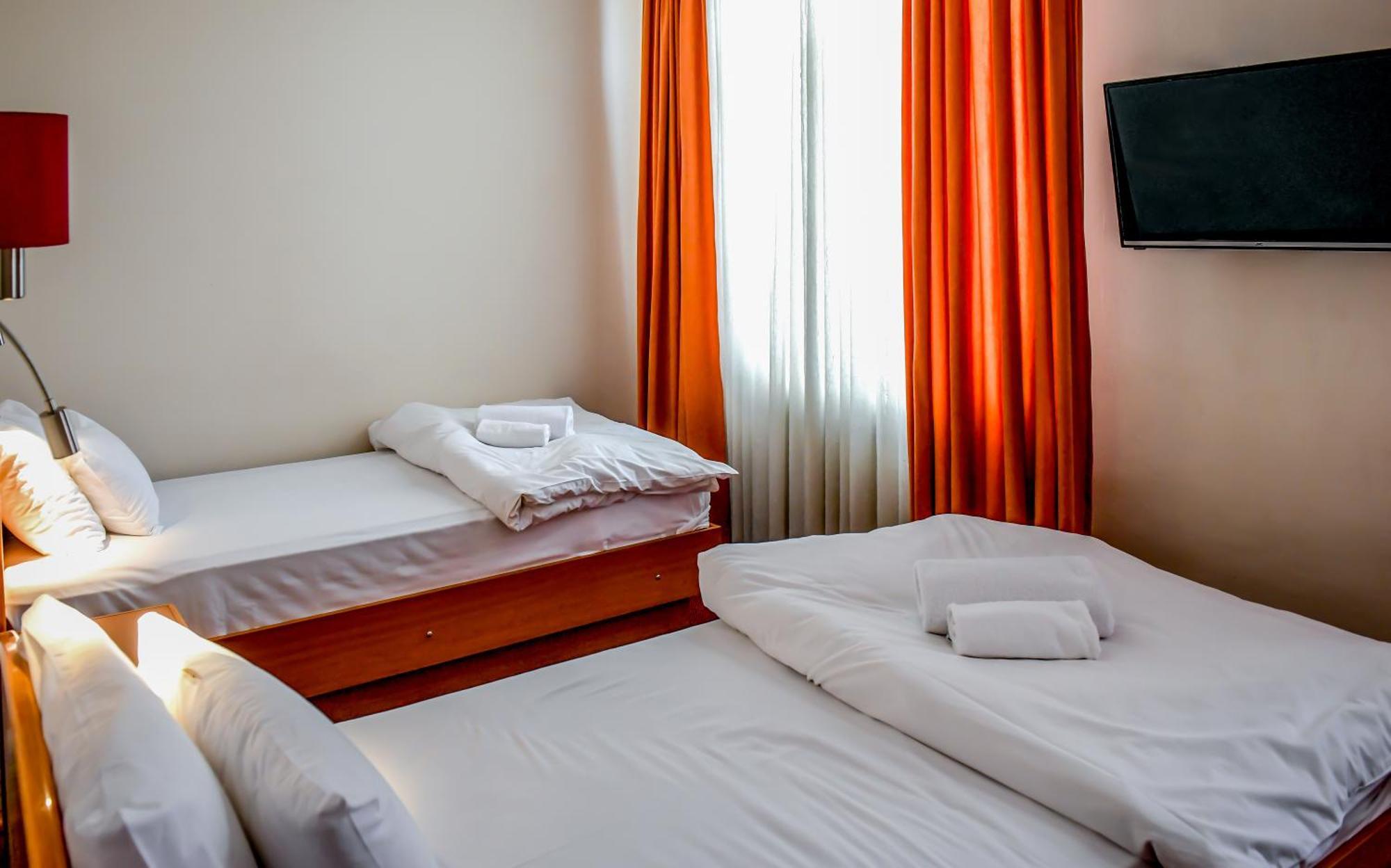 Hotel Fontana Bačka Palanka Dış mekan fotoğraf