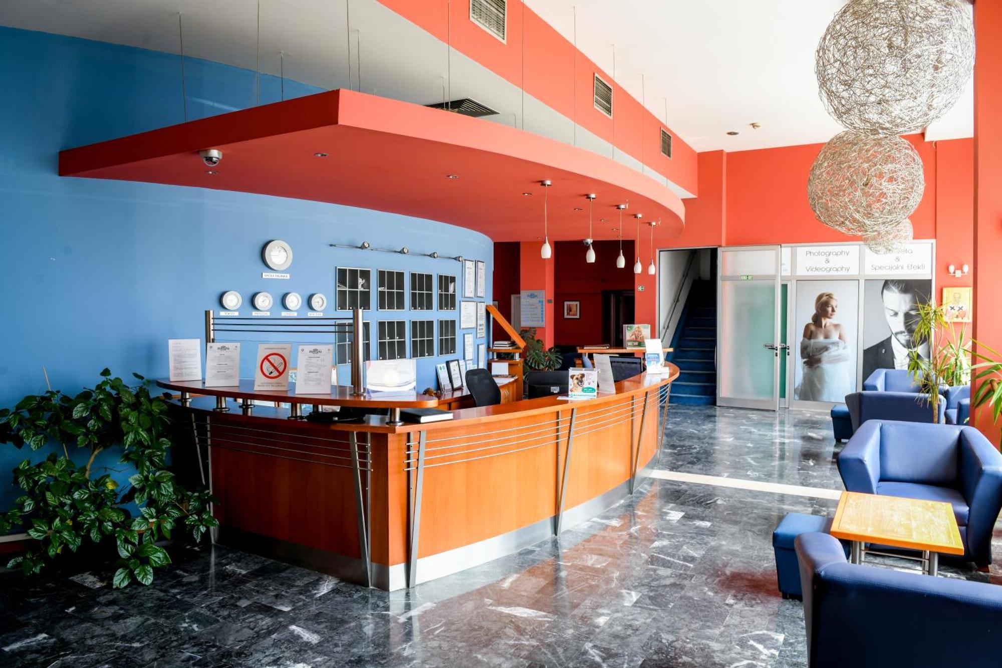 Hotel Fontana Bačka Palanka Dış mekan fotoğraf