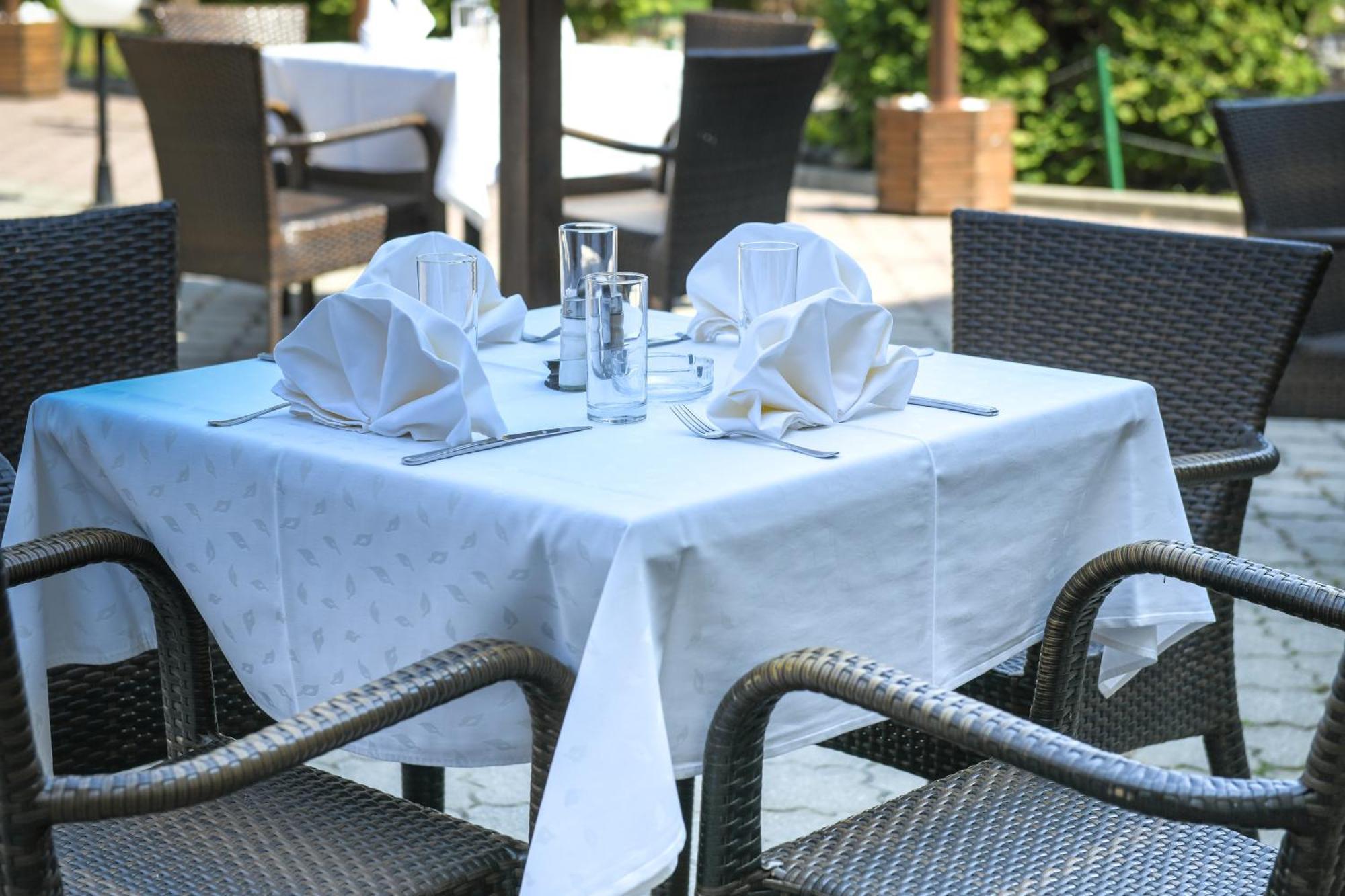 Hotel Fontana Bačka Palanka Dış mekan fotoğraf